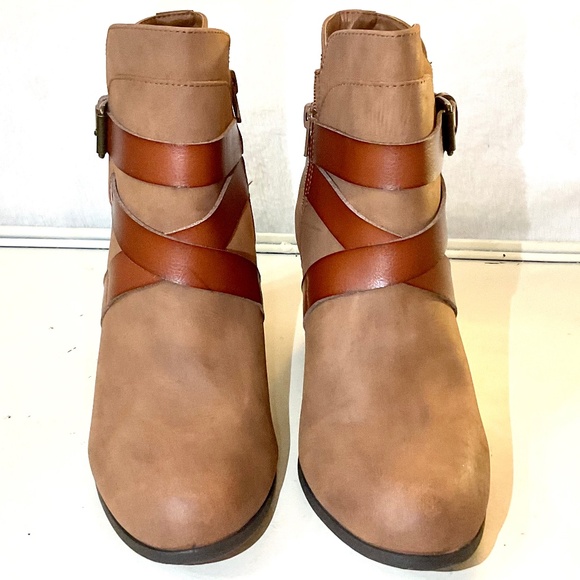 Madden NYC Driftt Side Zip Strappy Western Cowgirl Harness Ankle Boots size 8.5M - Picture 3 of 12
